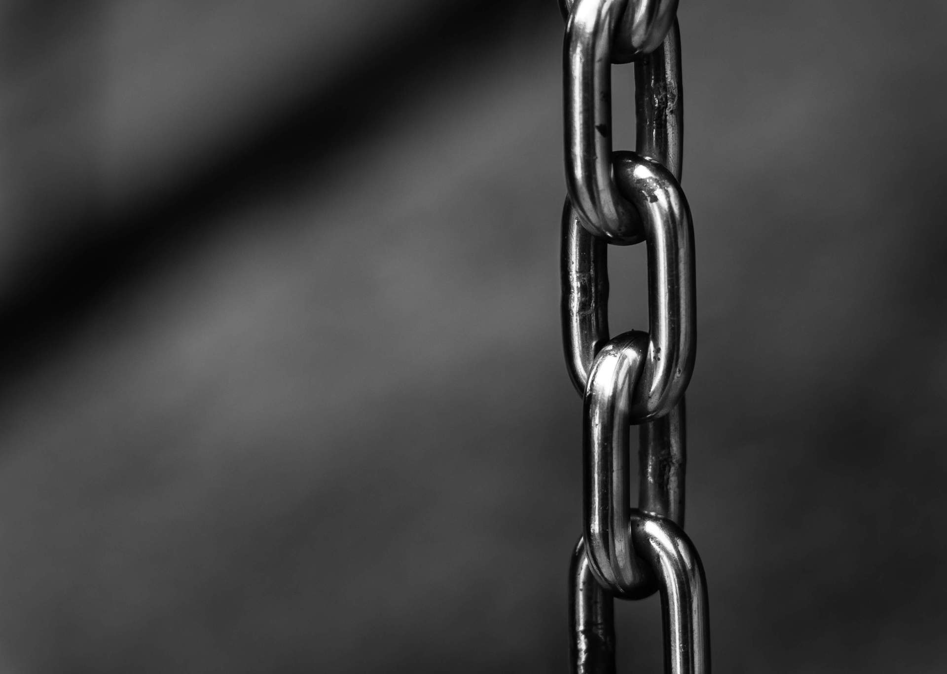 chrome-chain-links
